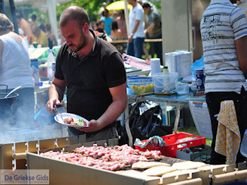 Grieks feest Huizingen 2010 - Griekendag - Foto 083 - Foto van https://www.grieksegids.be/huizingen/fotos2010/huizingen-2010-mid-foto-083.jpg